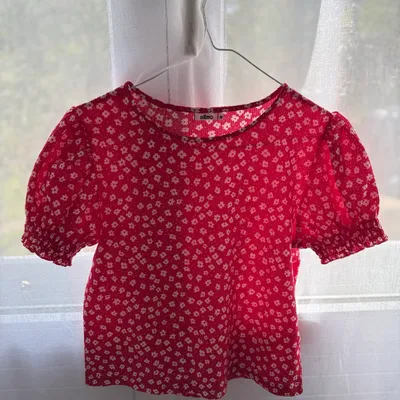 Blouse Rouge à Fleurs